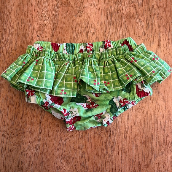 Christmas cupcake ruffle bloomers - Picture 2 of 4